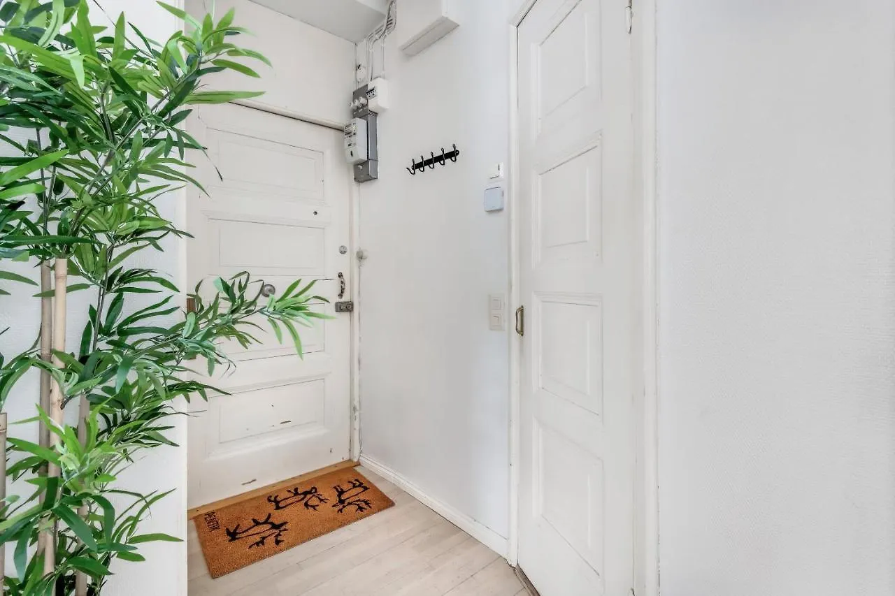 Wehost Modern Scandinavian Studio In Trendy Kallio Helsinki Finlandia